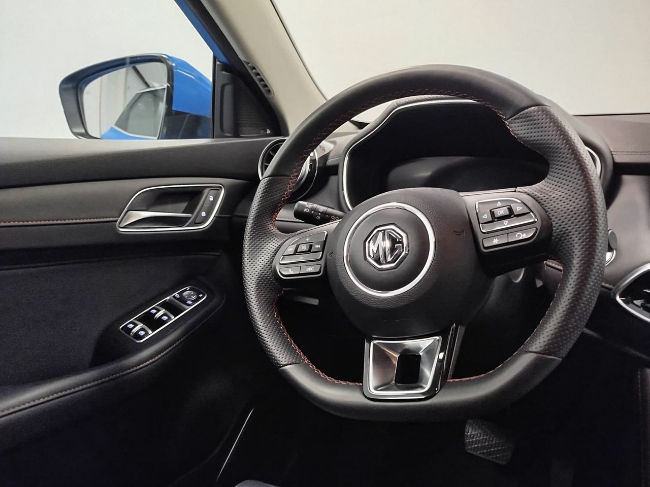 MG eHS 1.5T-GDI PHEV Luxury - Foto 21