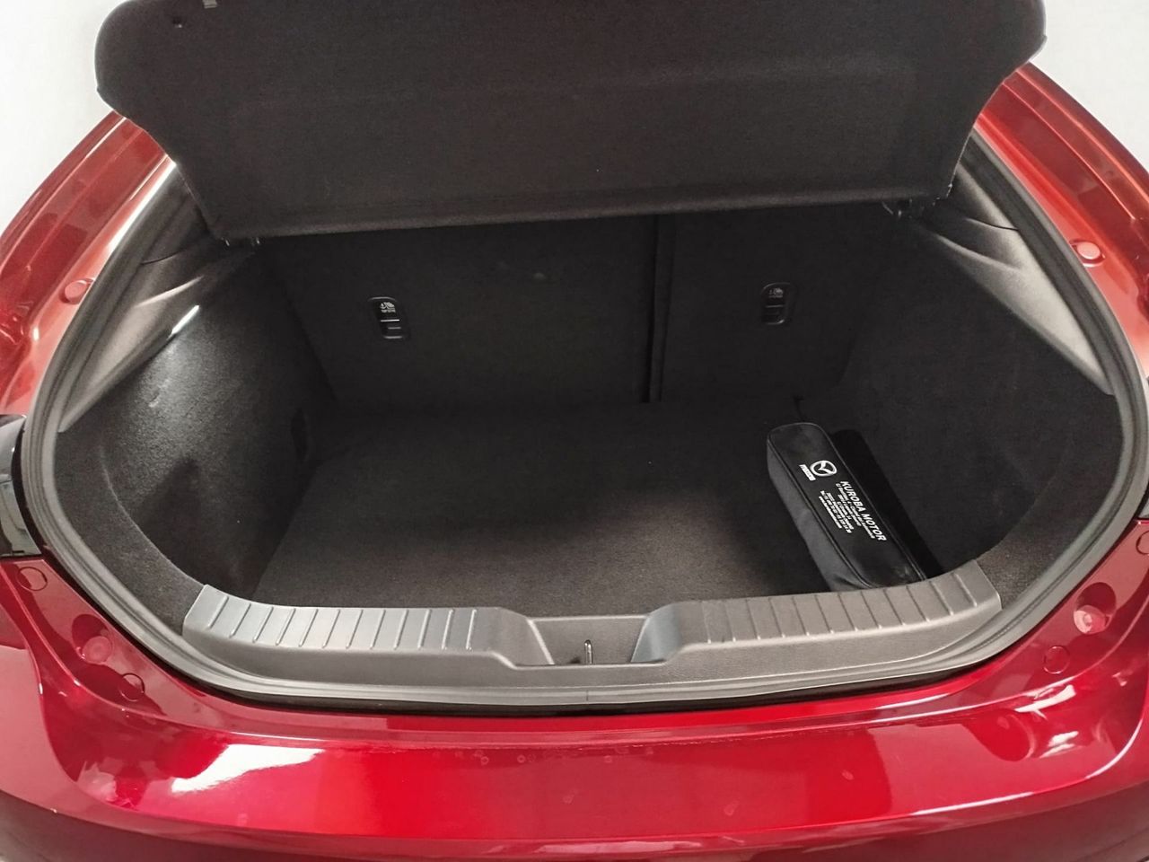 Mazda 3 2.0 e-SKYACTIV-G 90KW HOMURA - Foto 26