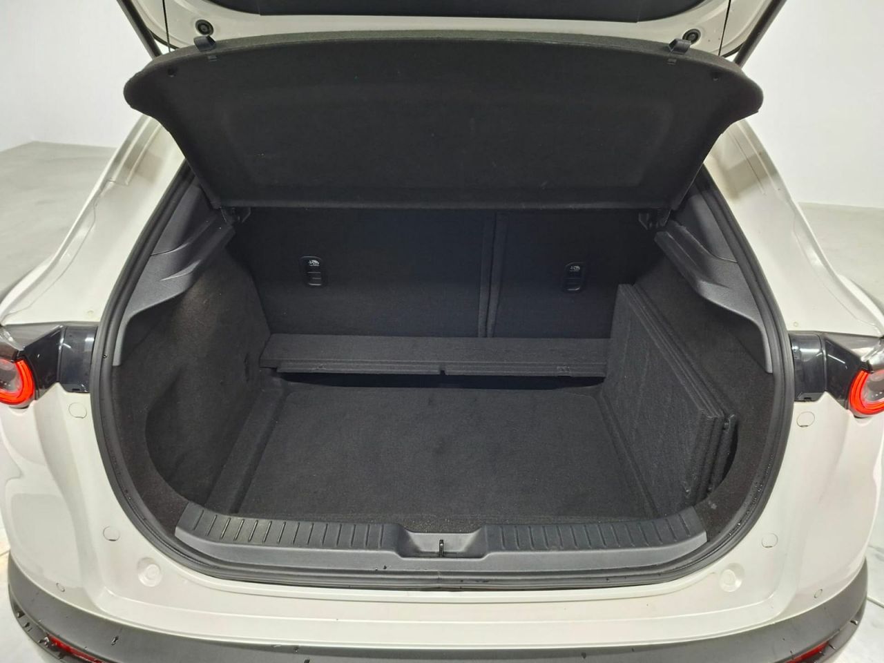 Mazda CX-30 e-SKYACTIV-G 2.0 90 kW 2WD Evolution - Foto 38