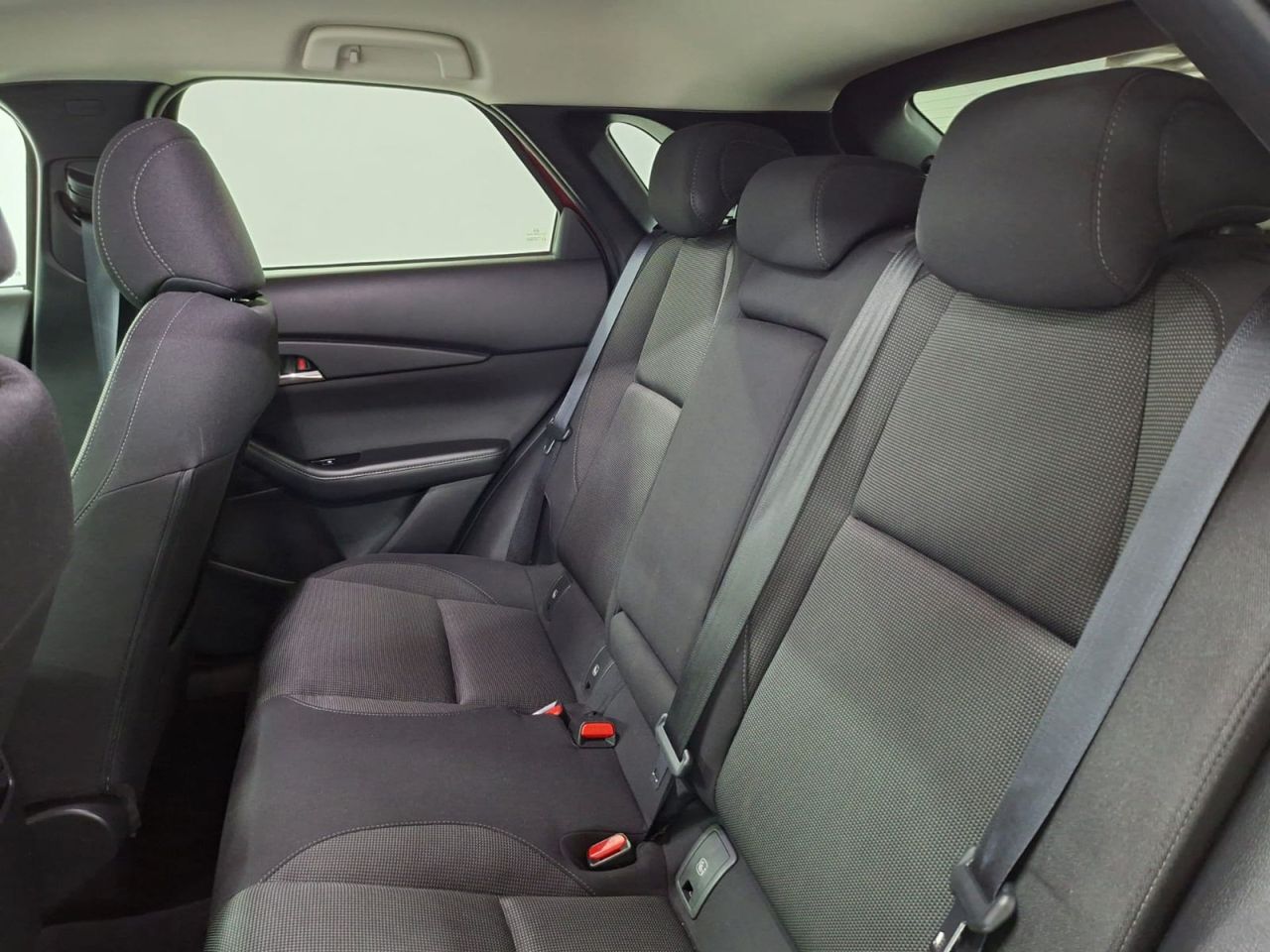 Mazda CX-30 e-SKYACTIV-G 2.0 90 kW 2WD AT Evolution - Foto 36