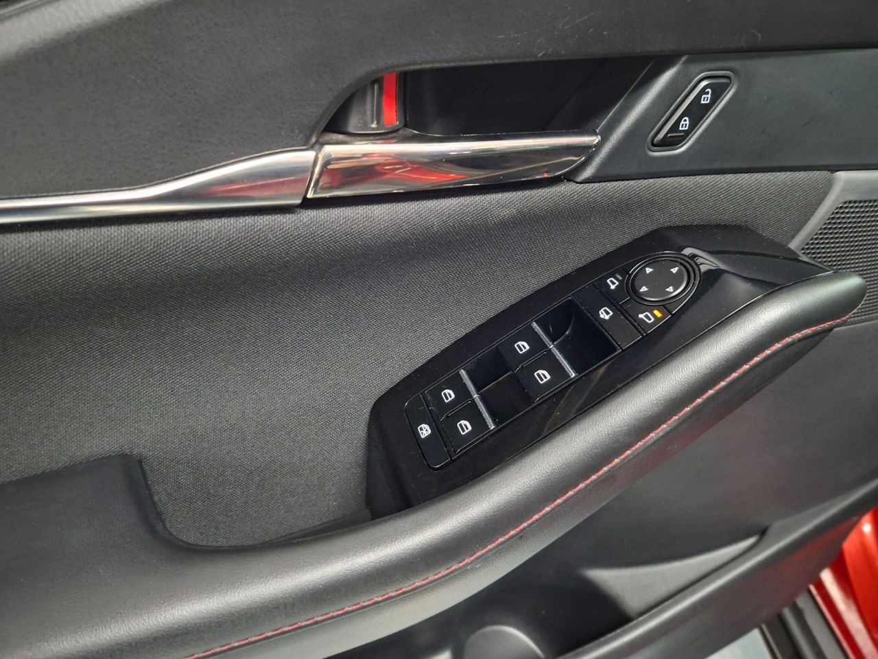 Mazda CX-30 e-SKYACTIV-G 2.0 110 kW 2WD Homura - Foto 26