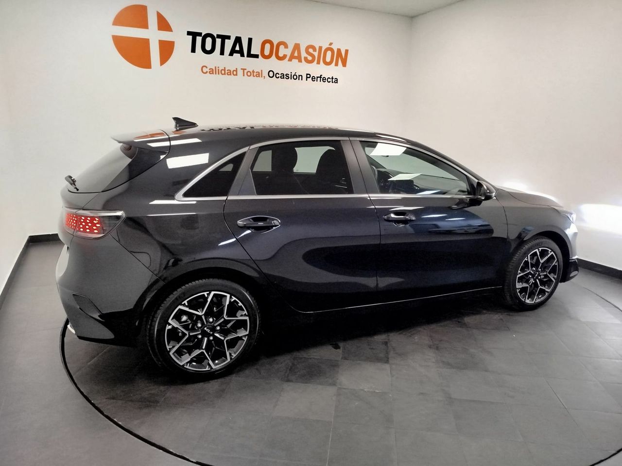 Kia Ceed 1.0 T-GDi 74kW (100CV) Style Edition - Foto 7