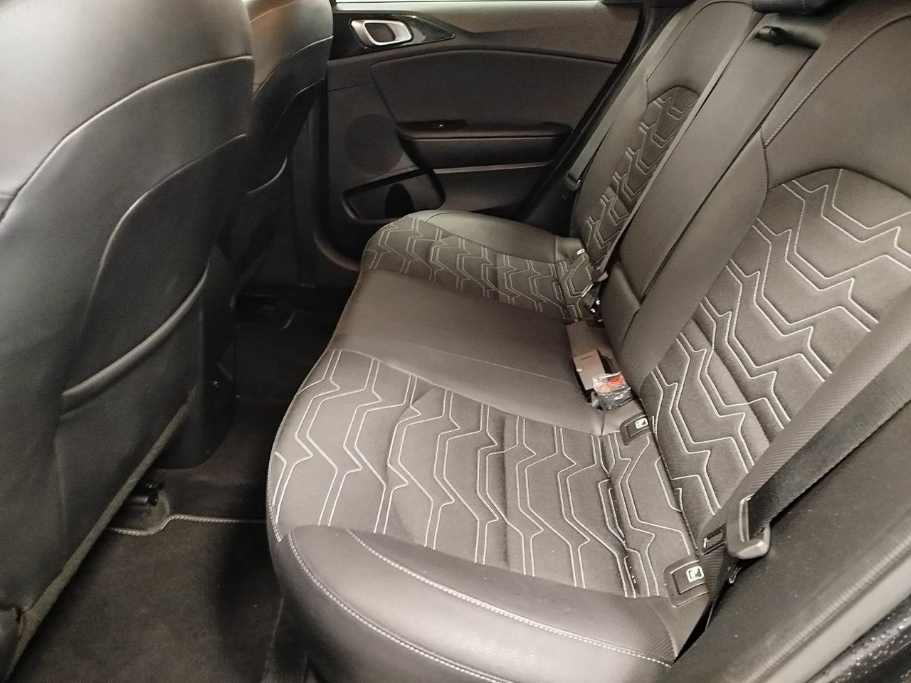 Kia Ceed 1.0 T-GDi 74kW (100CV) Style Edition - Foto 25