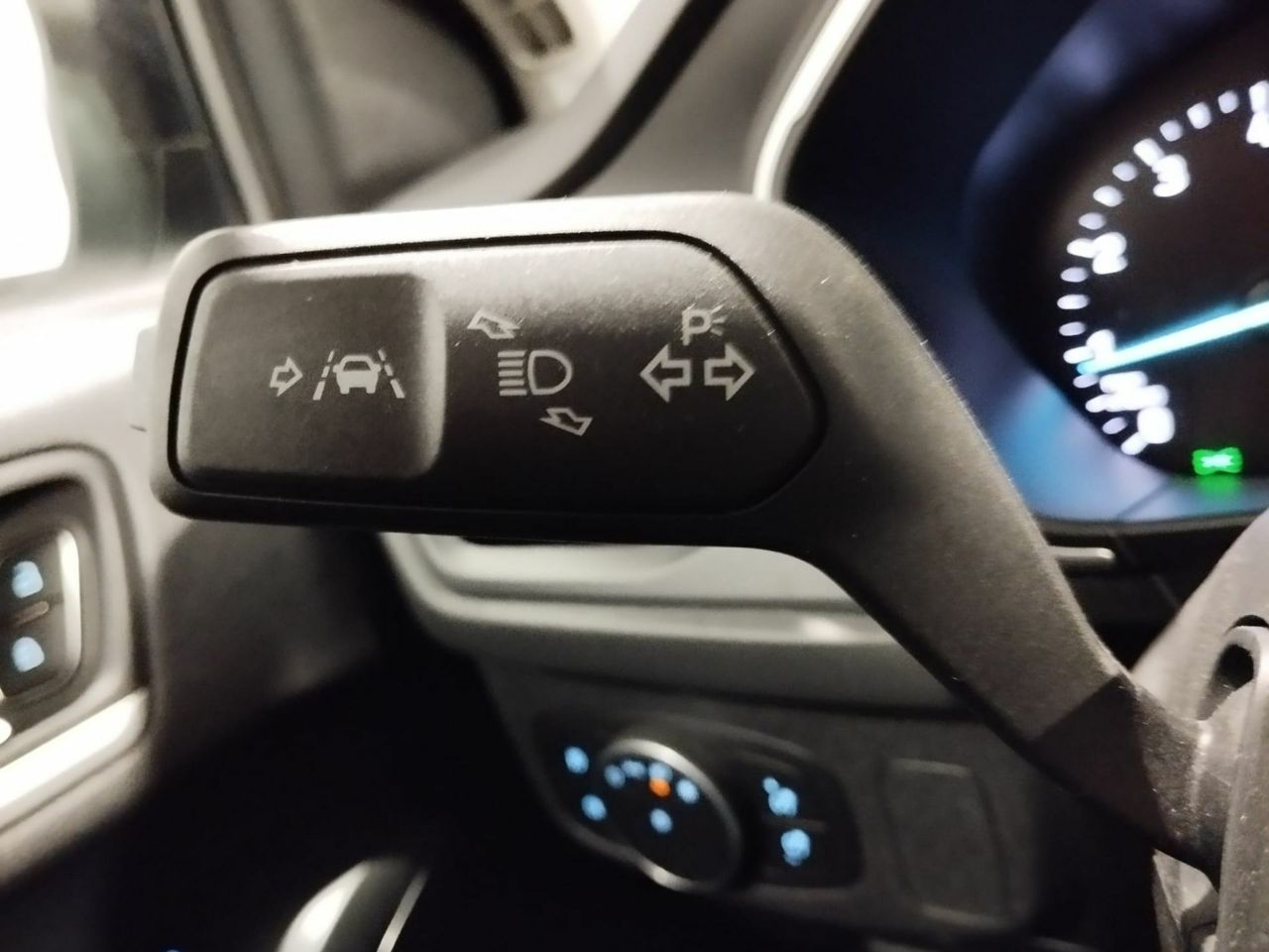 Ford Focus 1.0 Ecoboost 92kW Titanium Auto - Foto 12