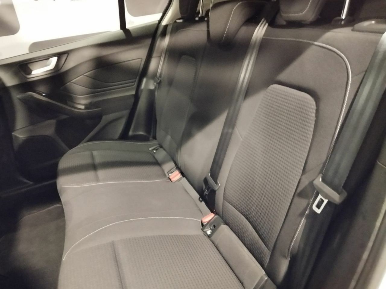 Ford Focus 1.0 Ecoboost 92kW Titanium Auto - Foto 4