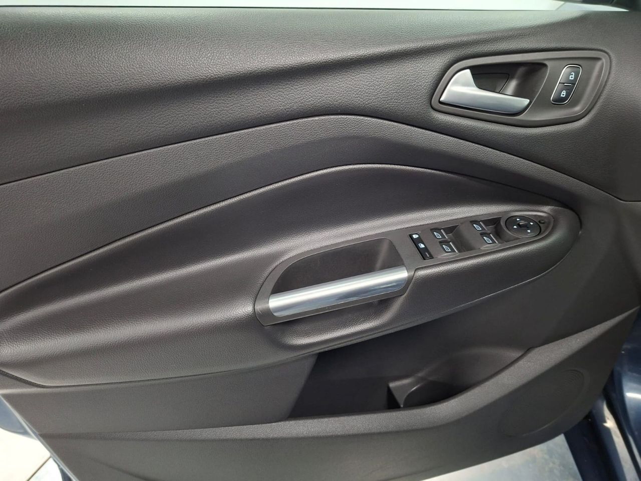 Ford Kuga 1.5 EcoBoost 129kW 4x4 ST-Line Auto - Foto 17