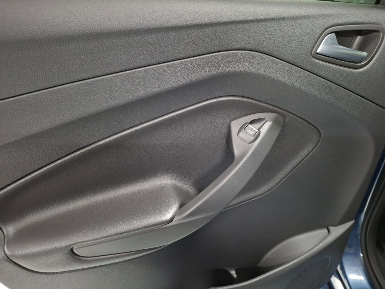 Ford Kuga 1.5 EcoBoost 129kW 4x4 ST-Line Auto - Foto 35