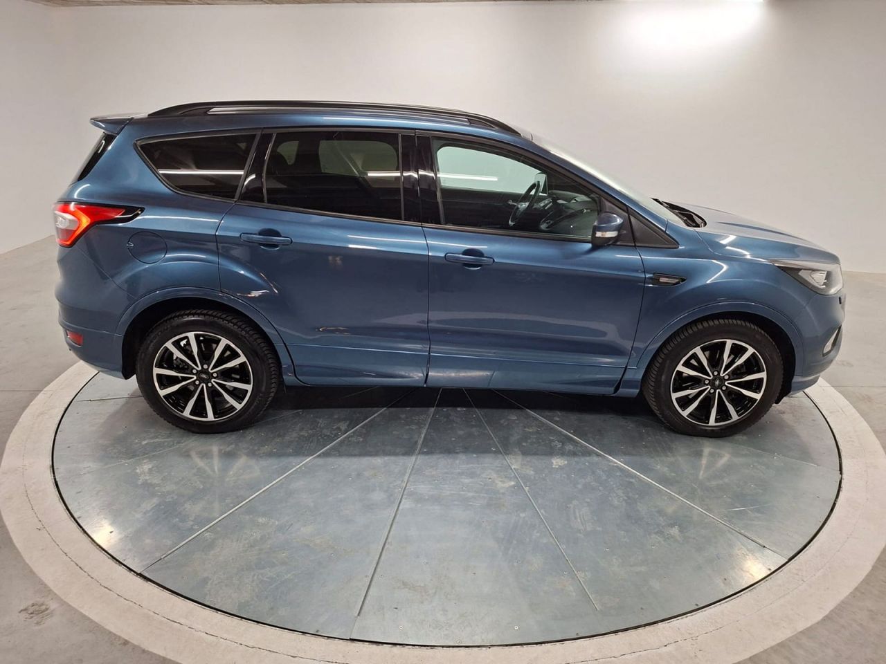 Ford Kuga 1.5 EcoBoost 129kW 4x4 ST-Line Auto - Foto 7