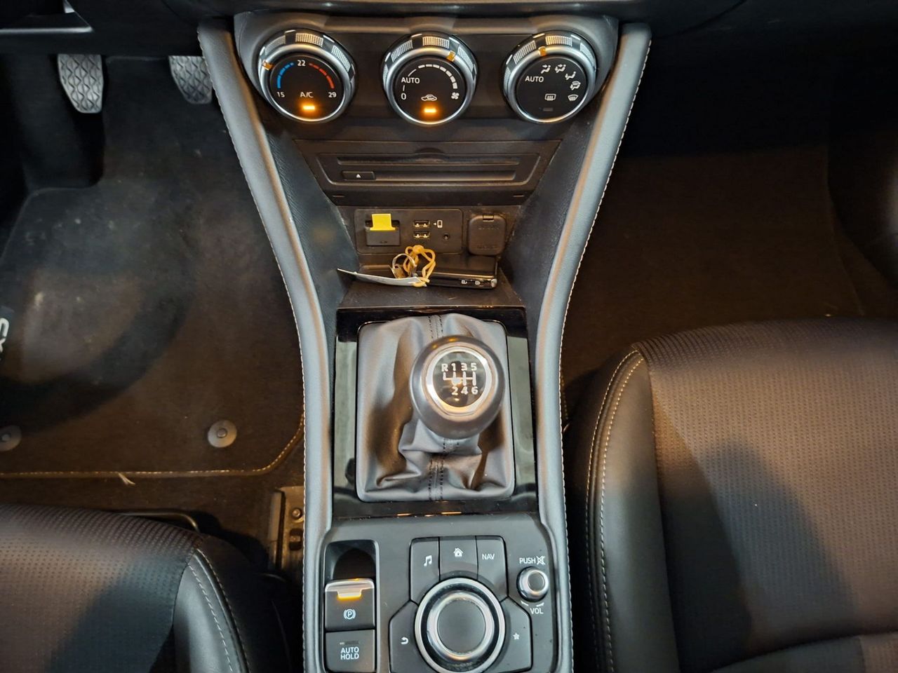 Mazda CX-3 2.0 G 89kW (121CV) 2WD Zenith - Foto 38