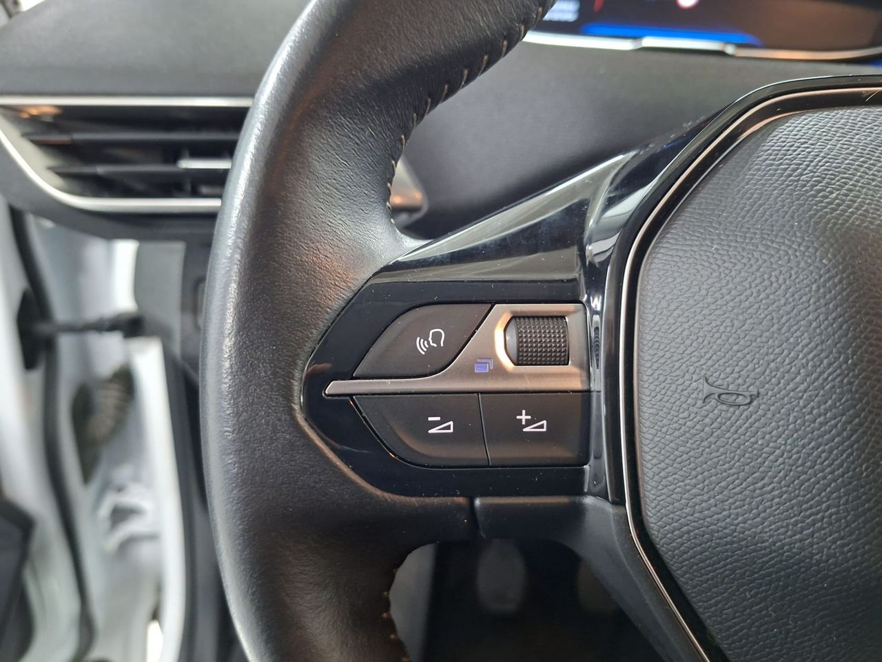 Peugeot 5008 1.5 BlueHDi 96kW (130CV) S&S Active - Foto 32