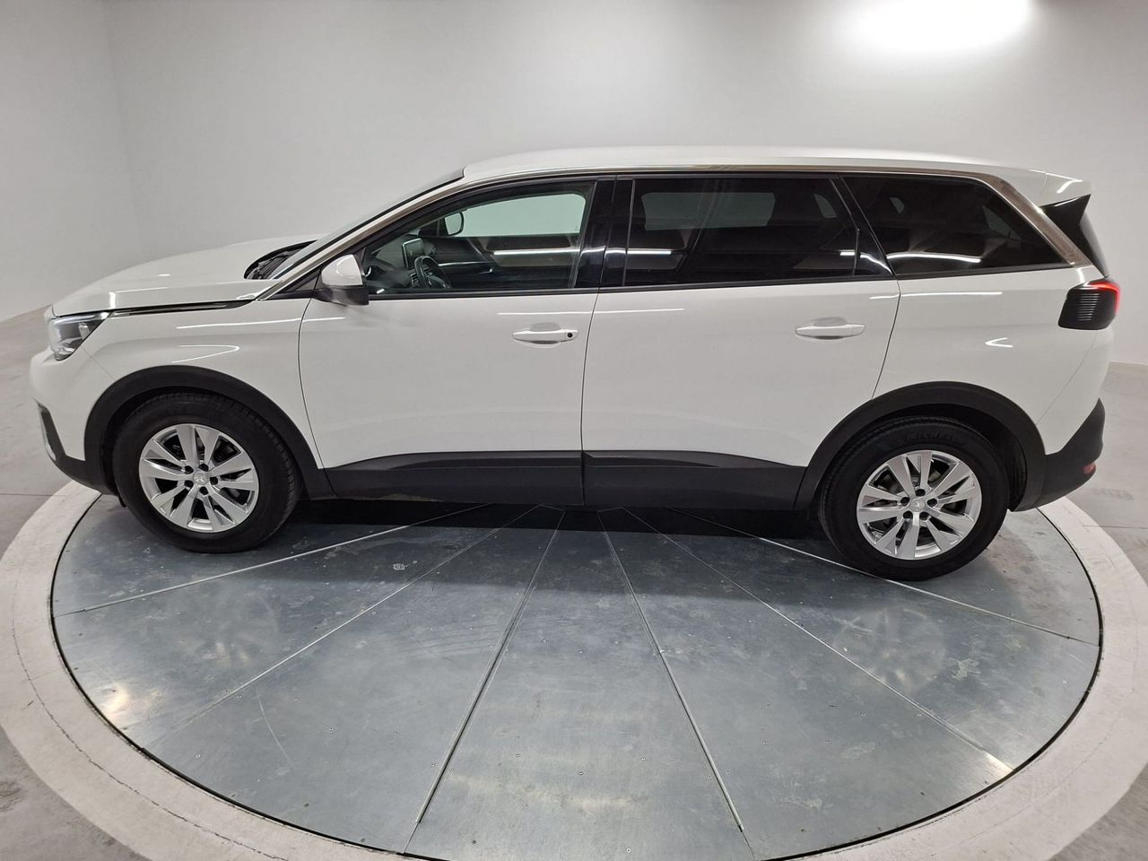 Peugeot 5008 1.5 BlueHDi 96kW (130CV) S&S Active - Foto 7