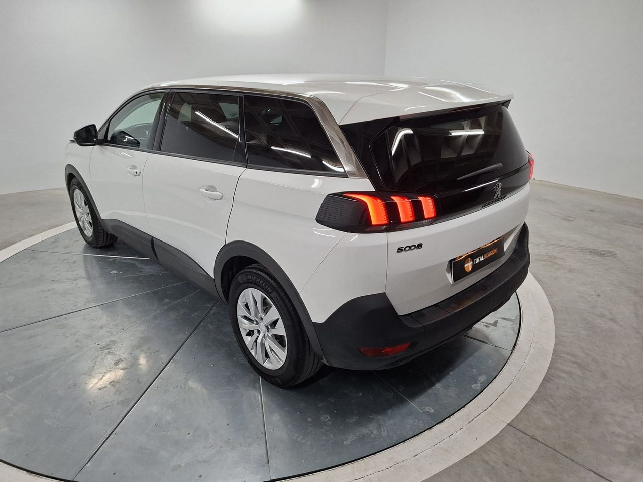 Peugeot 5008 1.5 BlueHDi 96kW (130CV) S&S Active - Foto 8