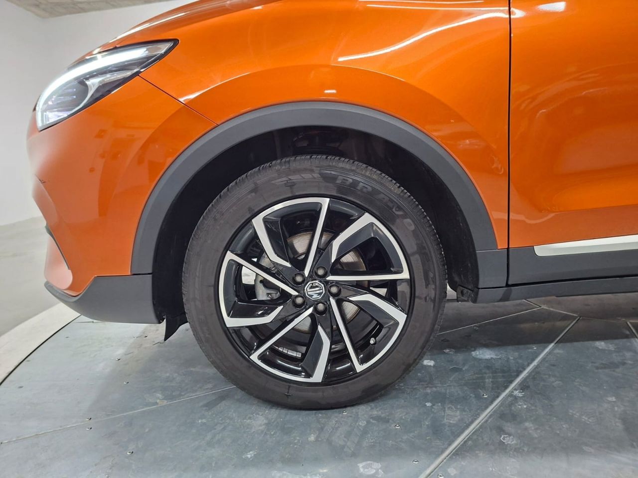 MG ZS 1.5 Luxury - Foto 14