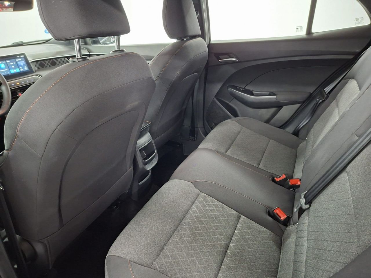 MG ZS 1.5 Luxury - Foto 6