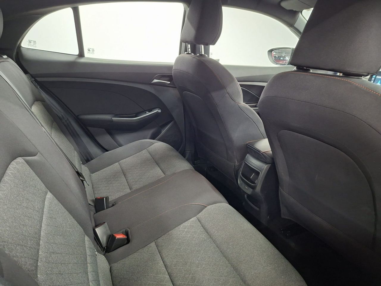 MG ZS 1.5 Luxury - Foto 8