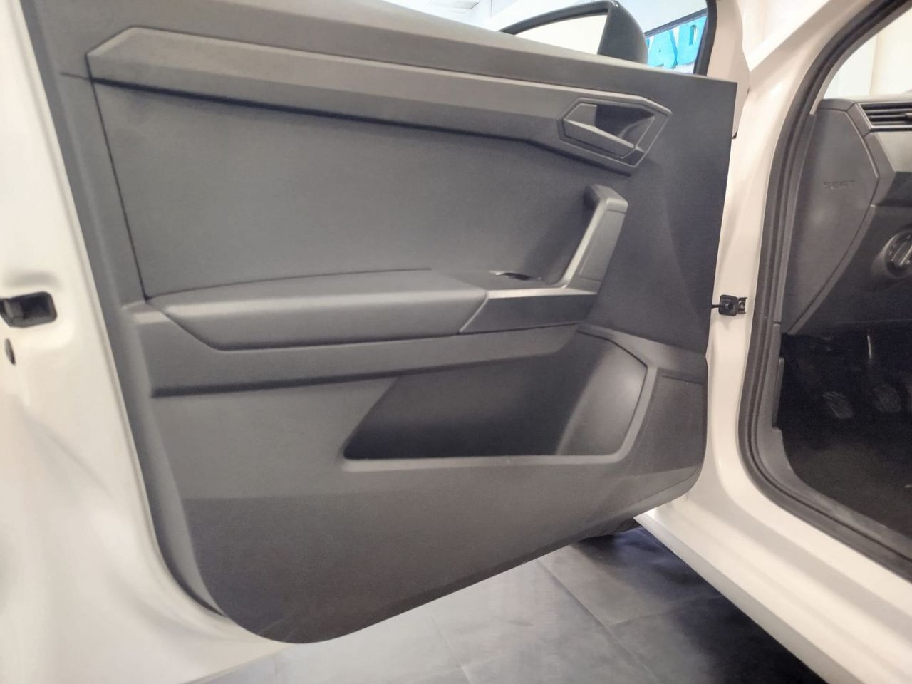 Seat Ibiza 1.0 TGI 66kW (90CV) Reference - Foto 21