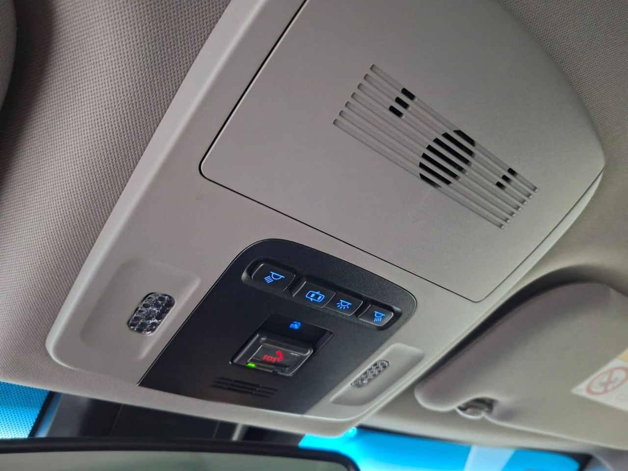 Toyota Camry 2.5 220H Advance - Foto 25