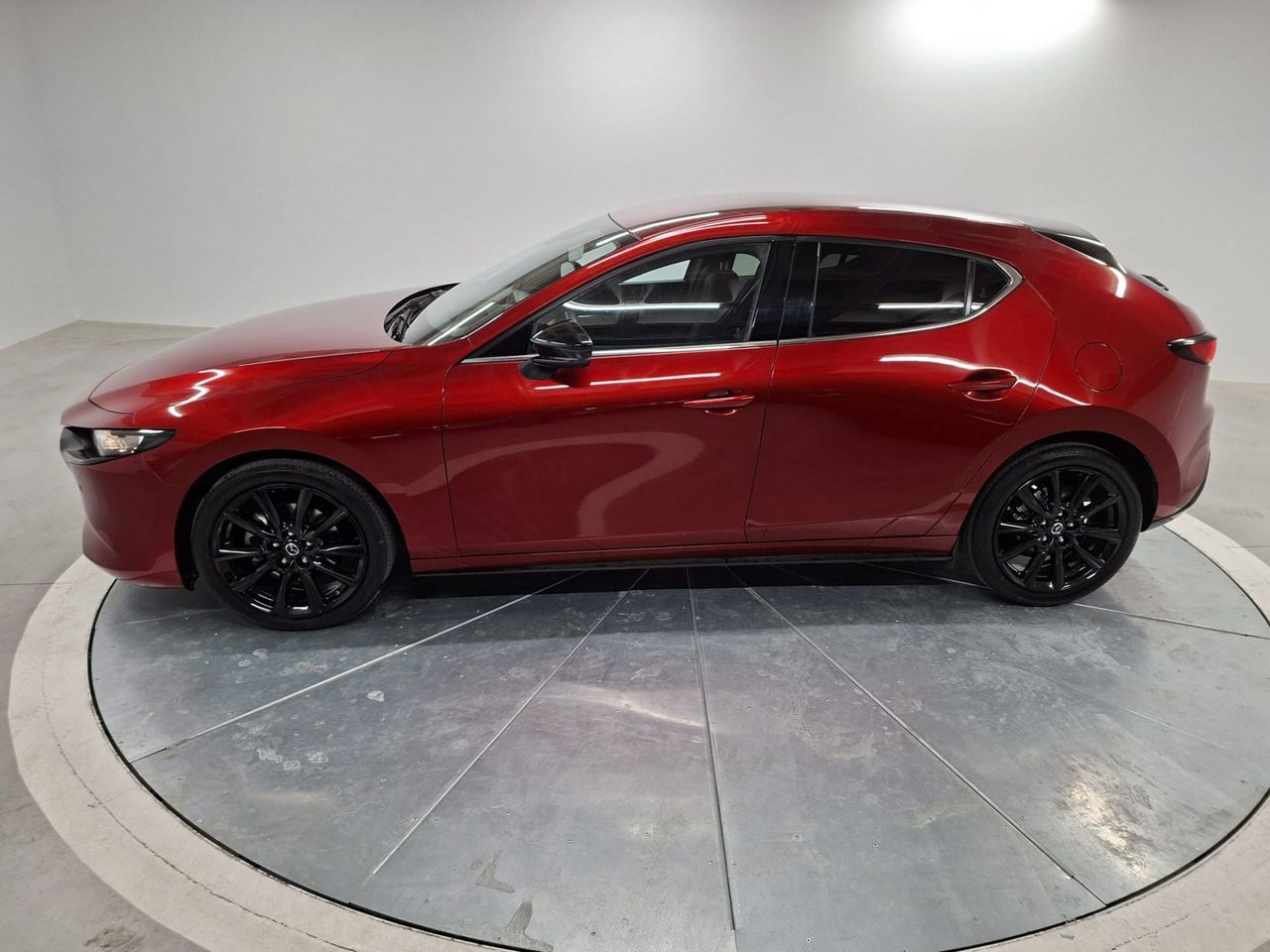 Mazda 3 2.0 e-SKYACTIV-G 88KW HOMURA - Foto 8