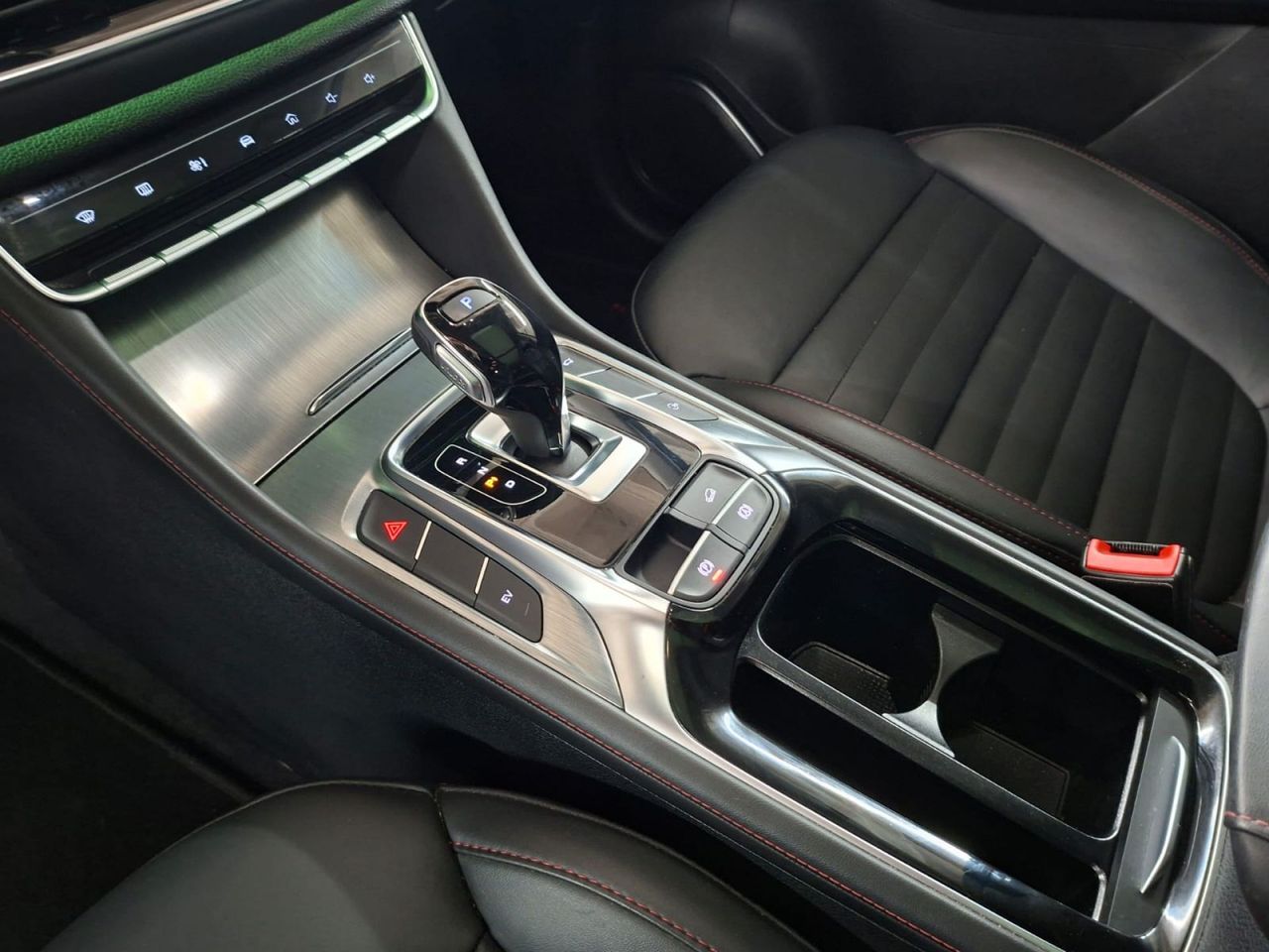 MG eHS 1.5T-GDI PHEV Luxury - Foto 23