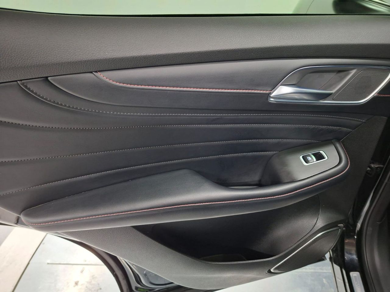 MG eHS 1.5T-GDI PHEV Luxury - Foto 35