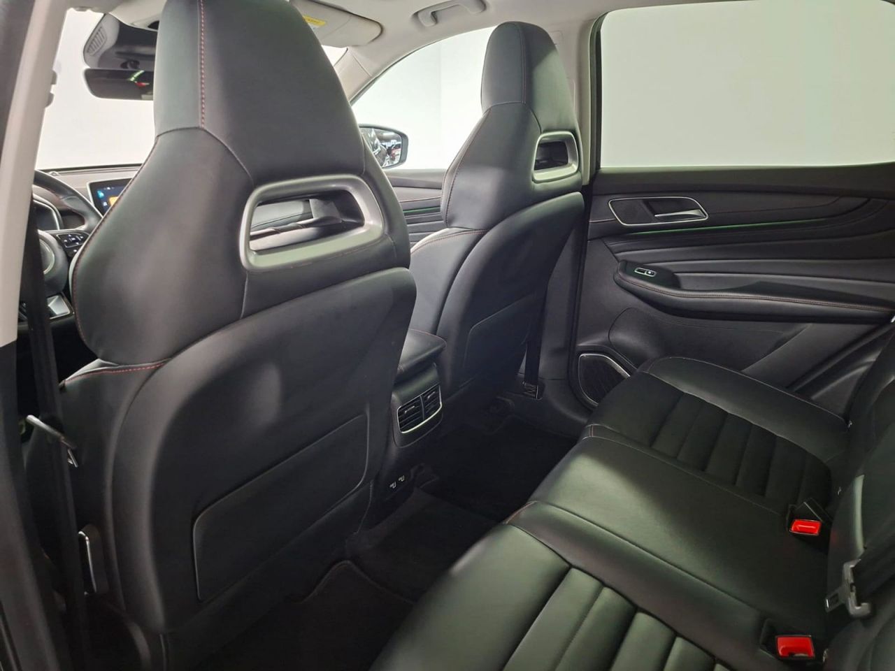 MG eHS 1.5T-GDI PHEV Luxury - Foto 37