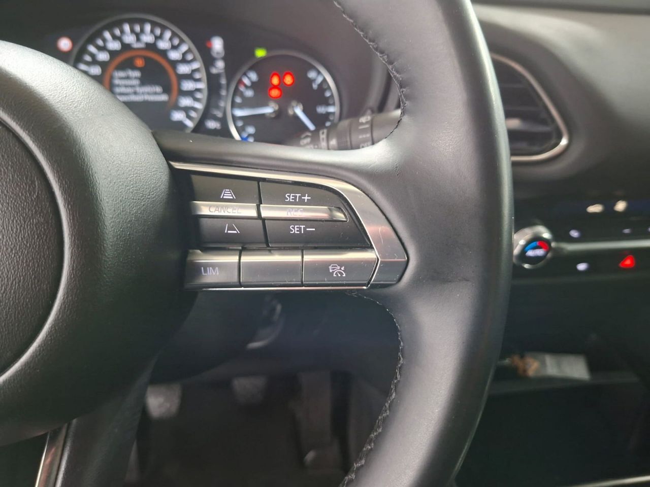 Mazda CX-30 e-SKYACTIV-G 2.0 90 kW 2WD Evolution - Foto 35