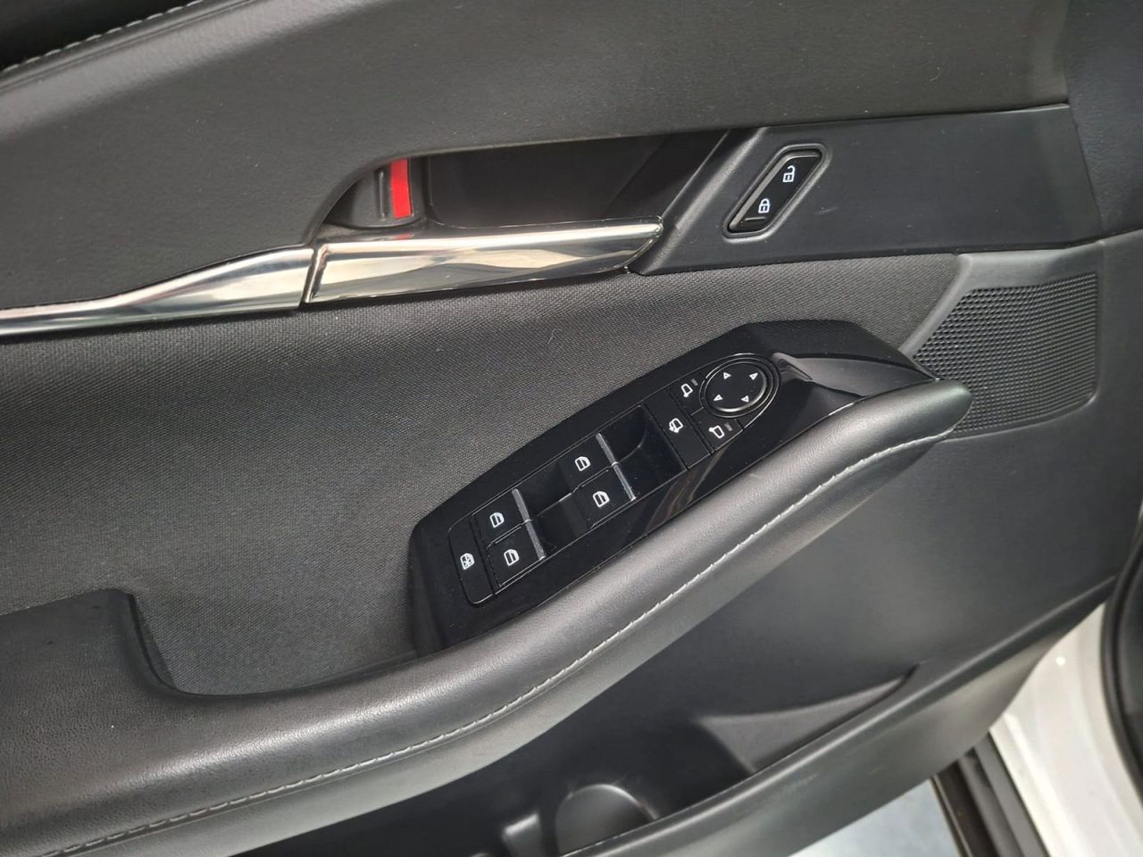 Mazda CX-30 e-SKYACTIV-G 2.0 90 kW 2WD Evolution - Foto 28