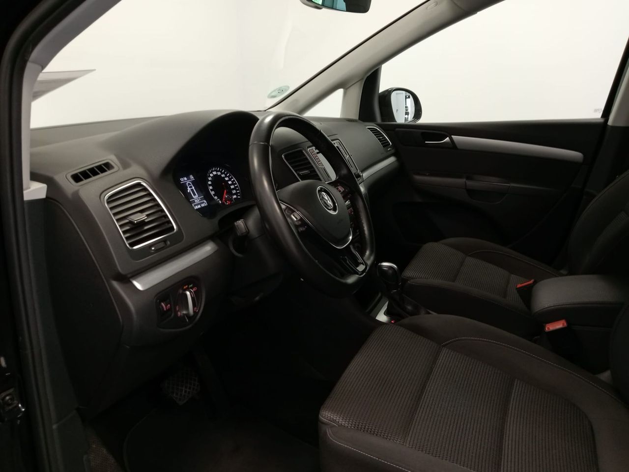 Volkswagen Sharan Advance 2.0 TDI 135kW(184CV) BMT DSG - Foto 21