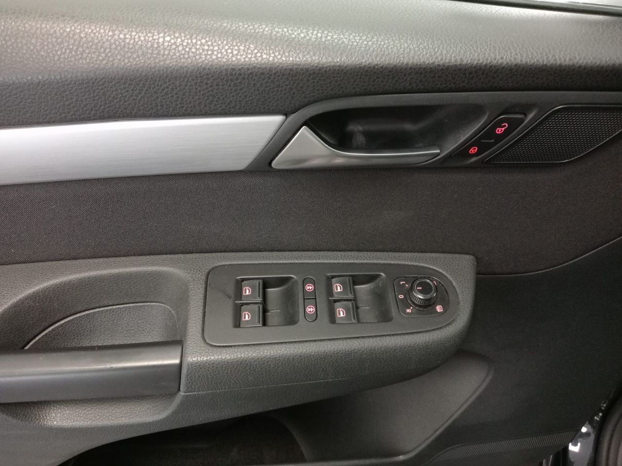 Volkswagen Sharan Advance 2.0 TDI 135kW(184CV) BMT DSG - Foto 19