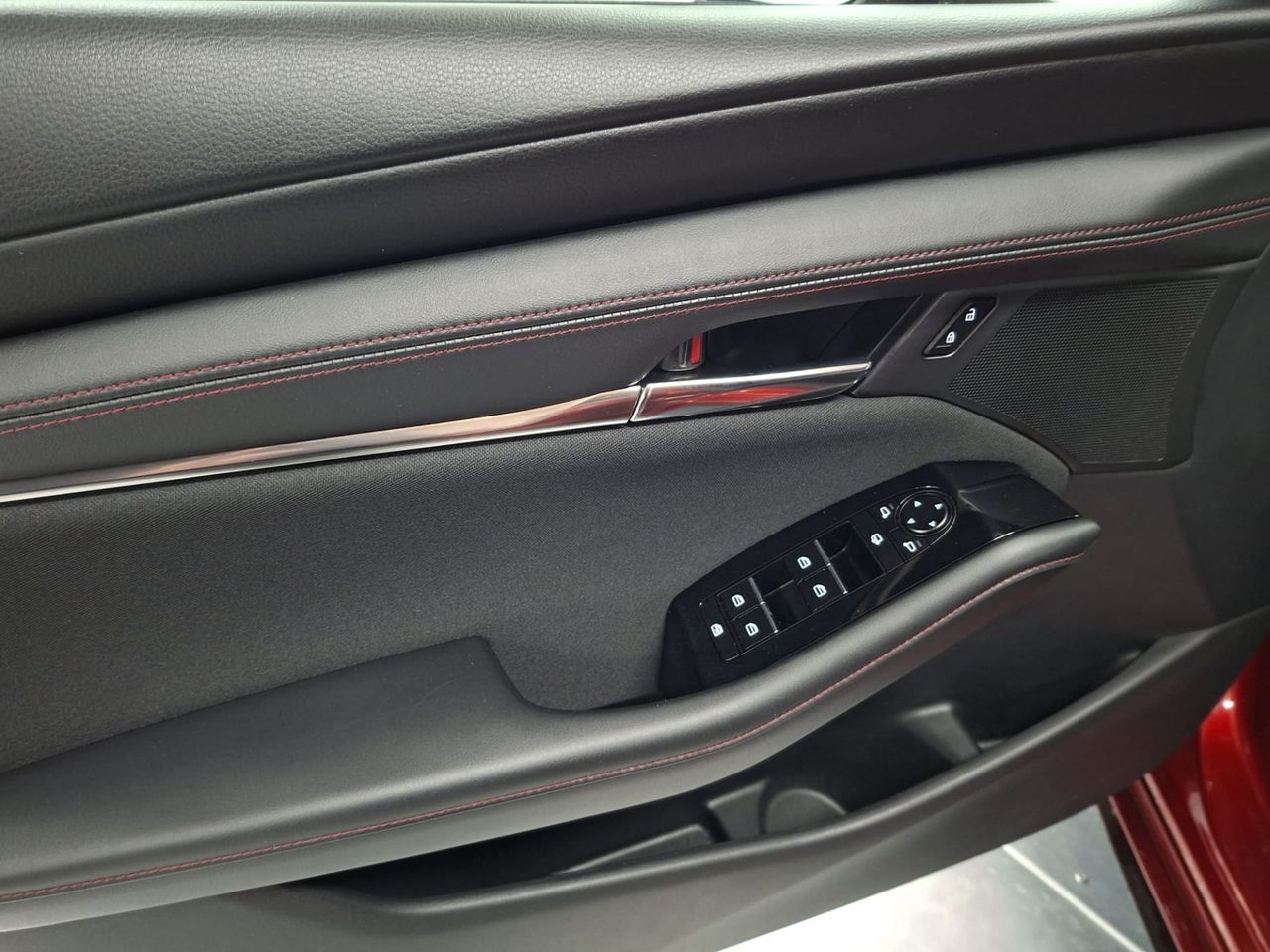 Mazda 3 2.0 e-SKYACTIV-G 88KW HOMURA - Foto 26