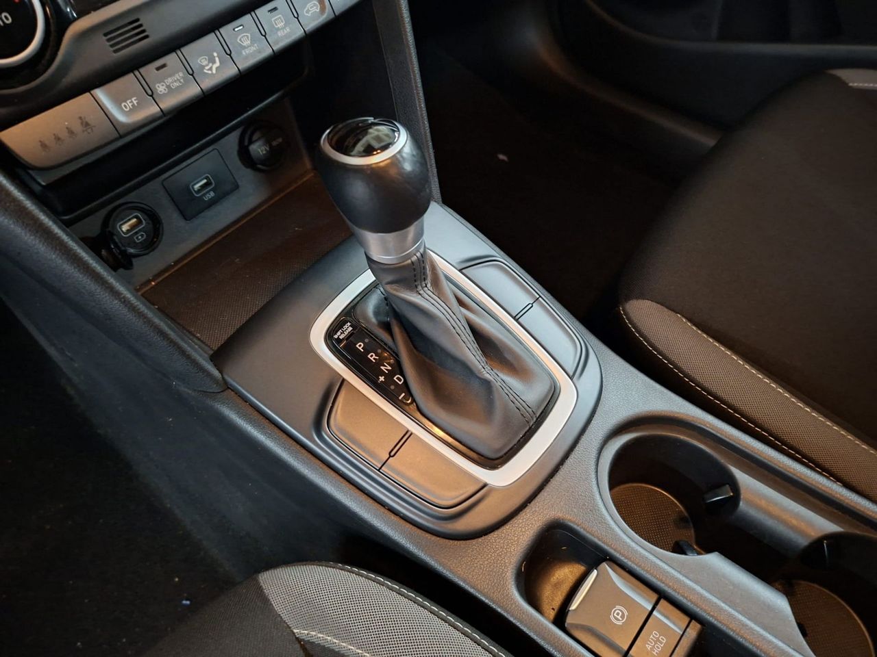 Hyundai Kona 1.6 GDI HEV Klass DCT - Foto 27