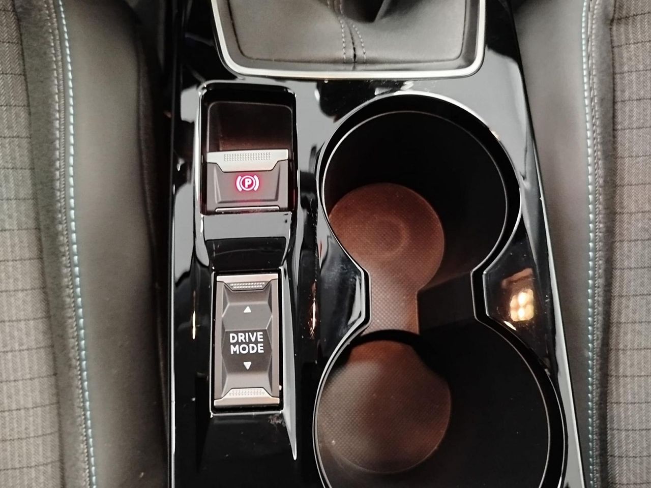 Peugeot 208 PureTech 73kW (100CV) Allure Pack - Foto 23