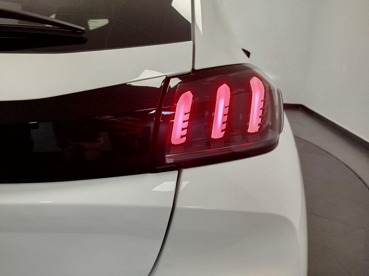 Peugeot 208 PureTech 73kW (100CV) Allure Pack - Foto 15