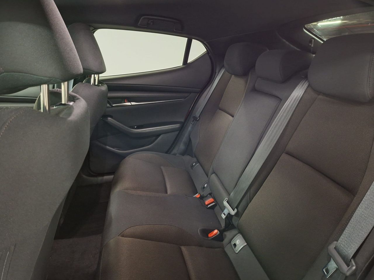 Mazda 3 2.0 e-SKYACTIV-G 90KW EXCLUSIVE-LINE AT - Foto 19