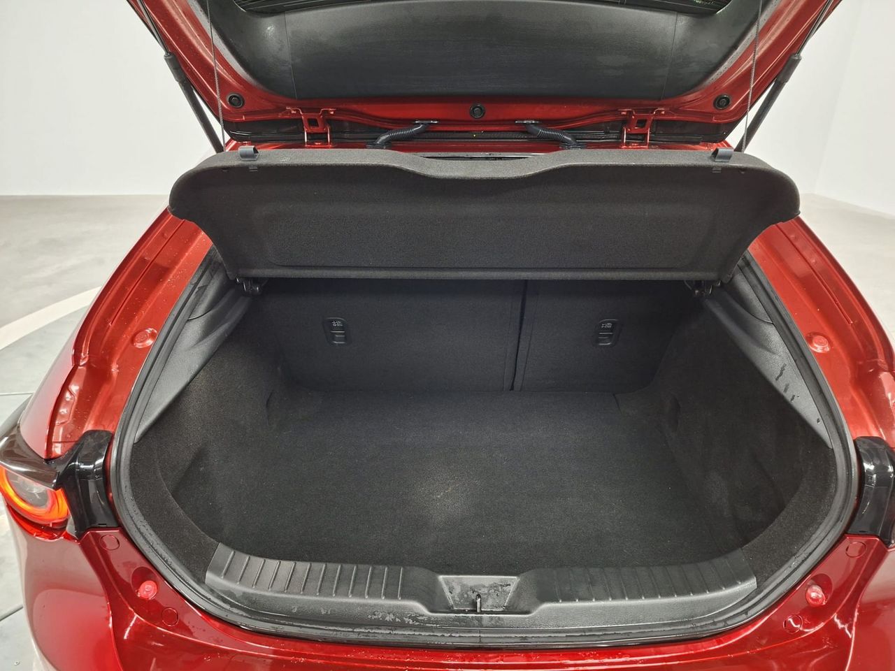 Mazda 3 2.0 e-SKYACTIV-G 90KW EXCLUSIVE-LINE AT - Foto 15