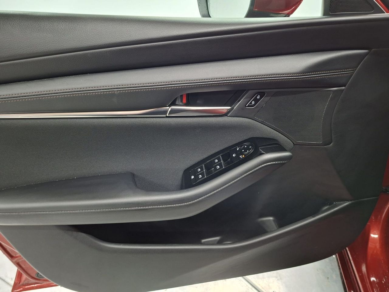 Mazda 3 2.0 e-SKYACTIV-G 90KW EXCLUSIVE-LINE AT - Foto 29