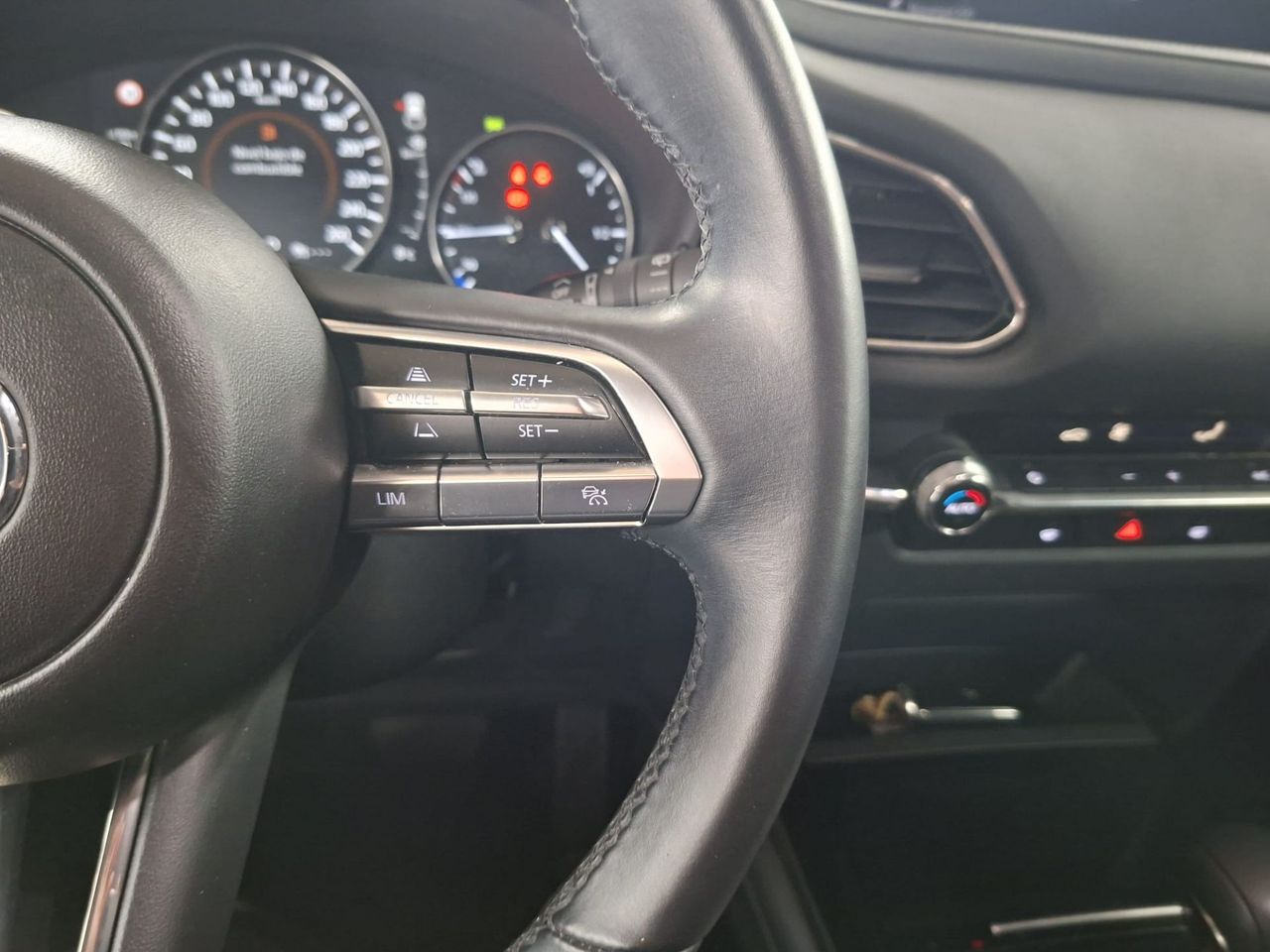 Mazda CX-30 e-SKYACTIV-G 2.0 90 kW 2WD AT Evolution - Foto 24