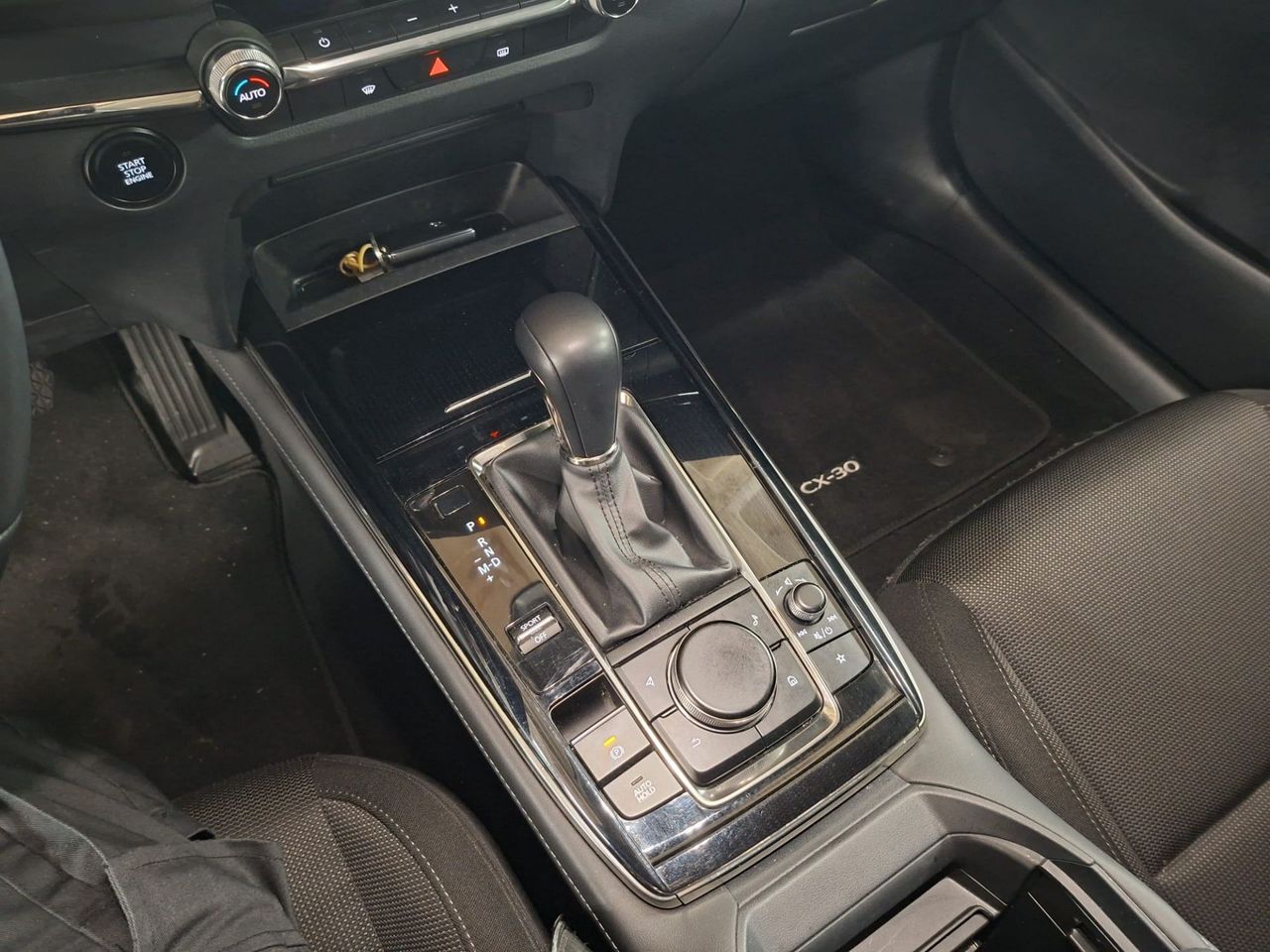 Mazda CX-30 e-SKYACTIV-G 2.0 90 kW 2WD AT Evolution - Foto 25