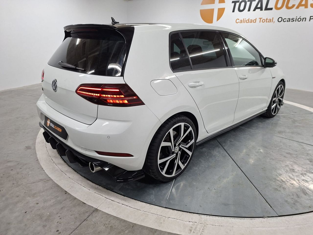 Volkswagen Golf GTI Performance 2.0 TSI 180kW(245CV) DSG - Foto 4