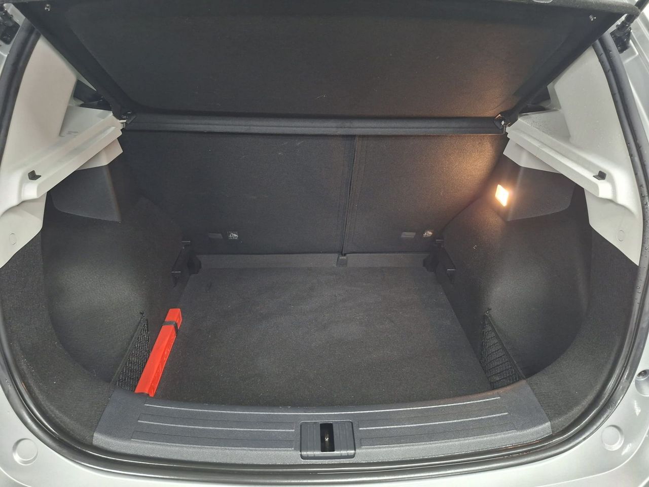 MG ZS 1.0T Comfort Auto - Foto 25