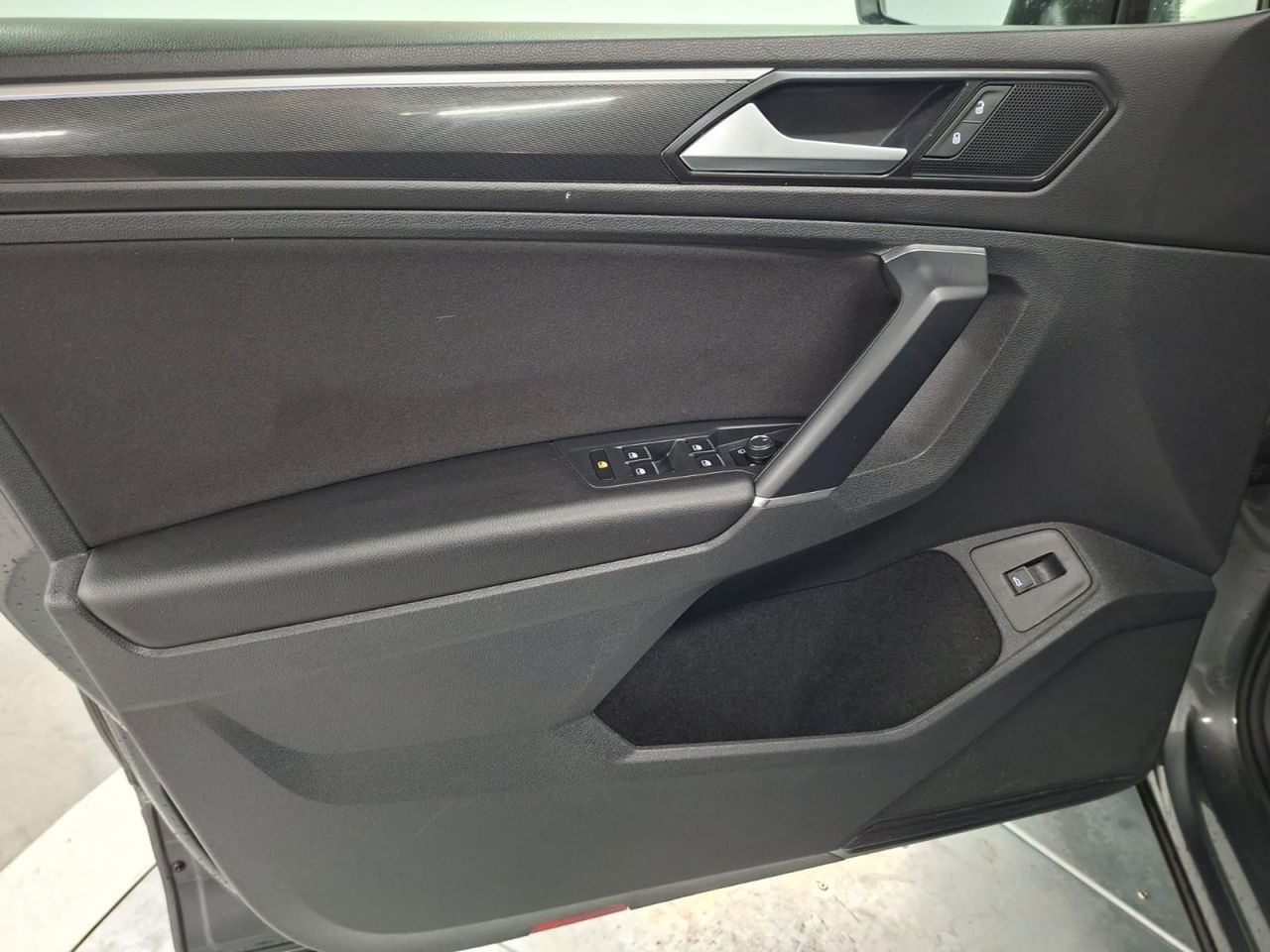 Volkswagen Tiguan Sport 2.0 TDI 110kW (150CV) DSG - Foto 29