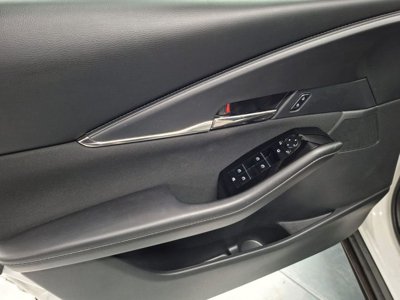 Mazda CX-30 e-SKYACTIV-G 2.0 90 kW 2WD Evolution - Foto 17