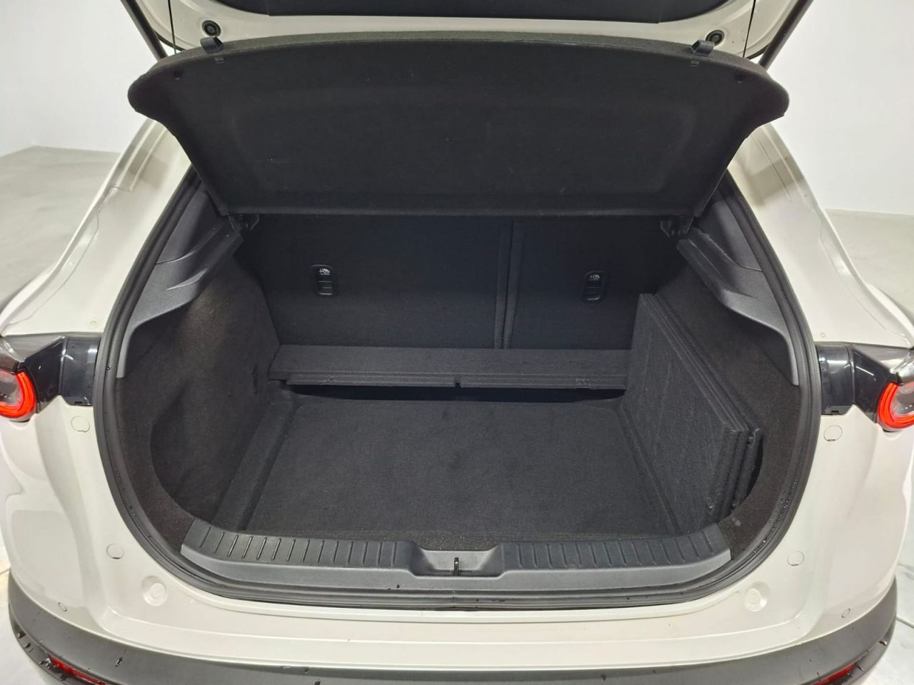 Mazda CX-30 e-SKYACTIV-G 2.0 90 kW 2WD Evolution - Foto 38