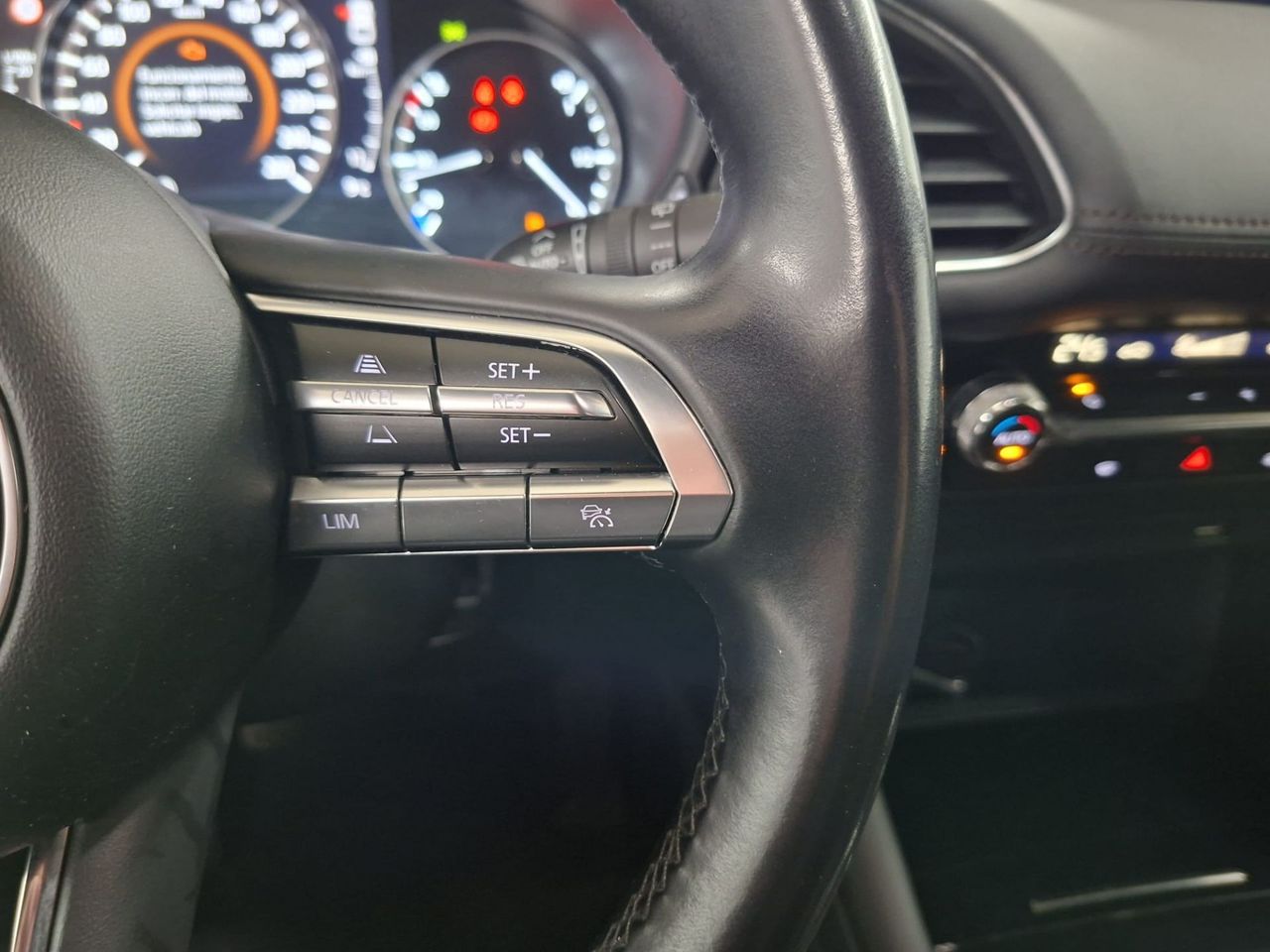 Mazda 3 2.0 e-SKYACTIV-G 88KW ZENITH - Foto 25