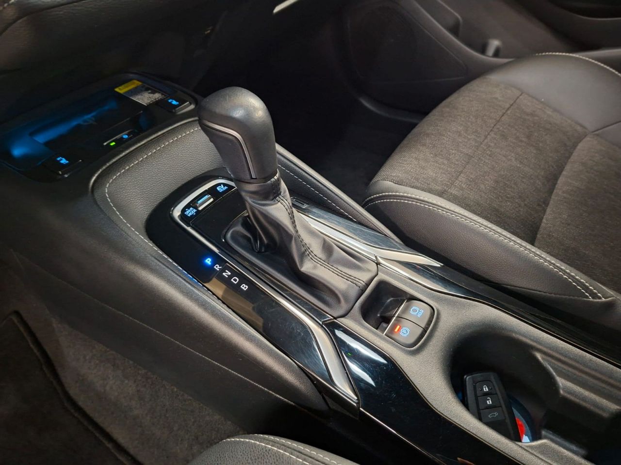 Toyota Corolla 1.8 125H ACTIVE TECH E-CVT TOU SPORT - Foto 24