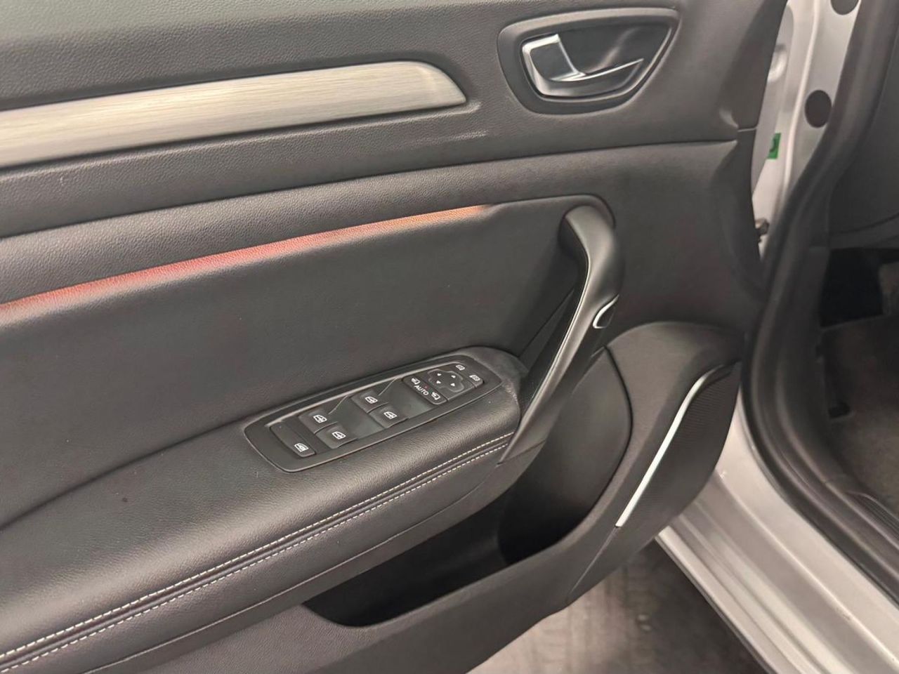 Renault Megane Zen TCe 103 kW (140CV) GPF - Foto 24