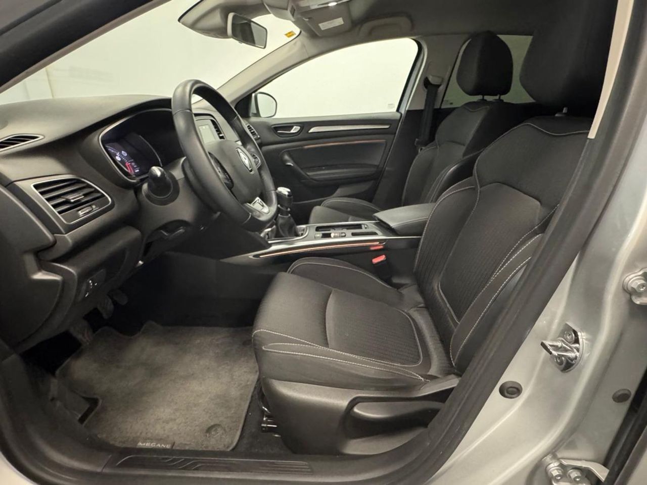 Renault Megane Zen TCe 103 kW (140CV) GPF - Foto 20