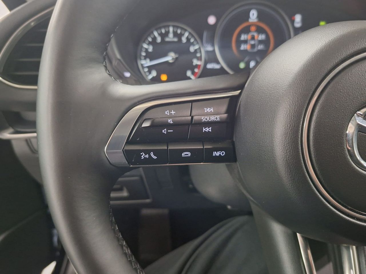 Mazda 3 2.0L e-SKYACTIV X MHEV 137kW 6AT Takumi - Foto 20