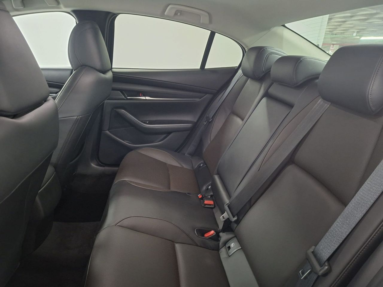 Mazda 3 2.0L e-SKYACTIV X MHEV 137kW 6AT Takumi - Foto 17