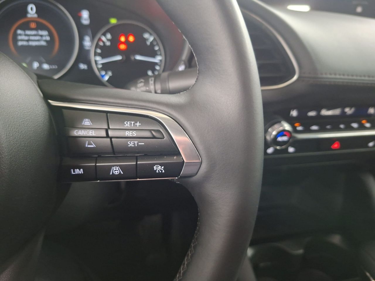 Mazda 3 2.0L e-SKYACTIV X MHEV 137kW 6AT Takumi - Foto 21